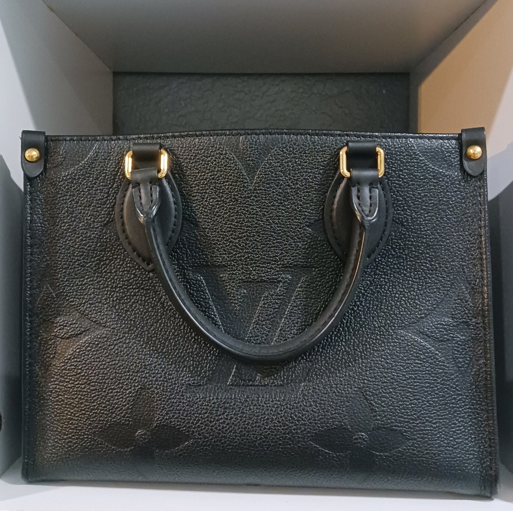 Louis Vuitton On the Go PM